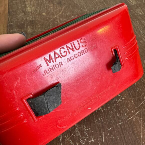 Vintage MAGNUS‎ Junior Accordion Child Squeeze Box BAKELITE MADE IN USA - Picture 7 of 14